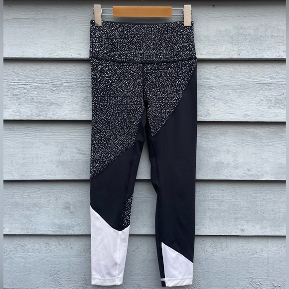 Lululemon Wunder Under 7/8 Tight - Picture 5 of 9